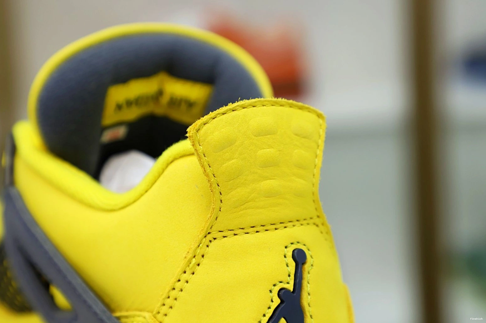 RETRO 2021 JORDAN 4 'LIGHTNING' JORDAN AIR AIR 0731